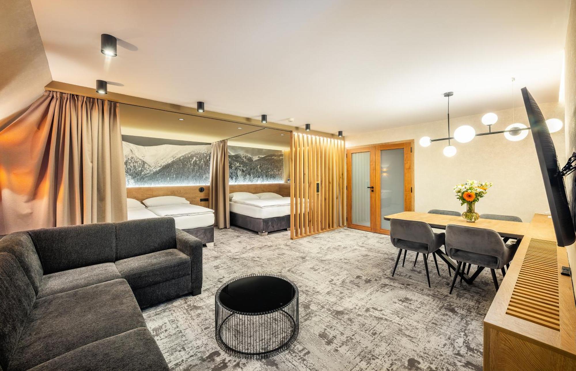 Hotel Harmony