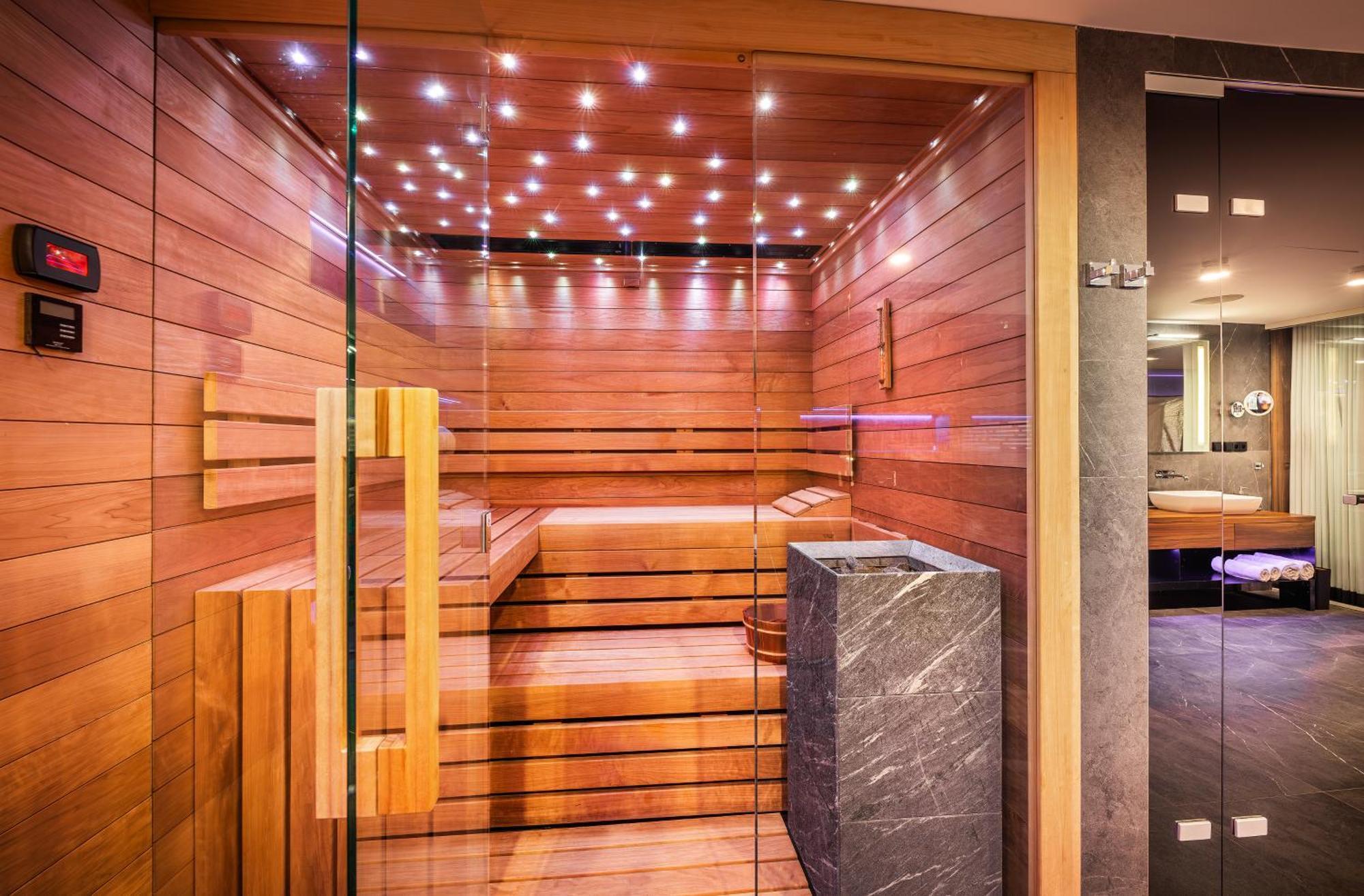 Hotel Harmony Club 4*