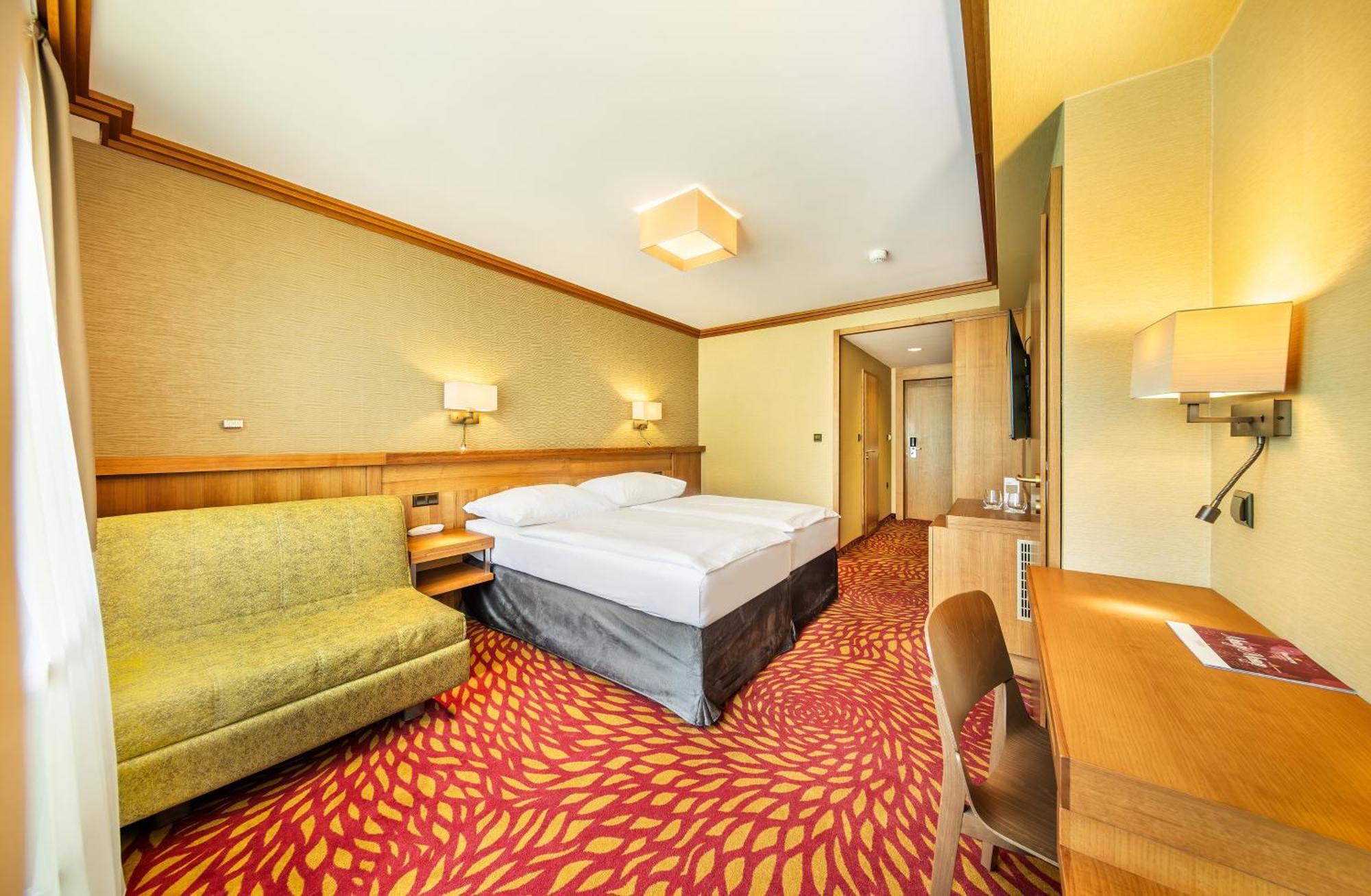 Harmony Club Hotel 4*